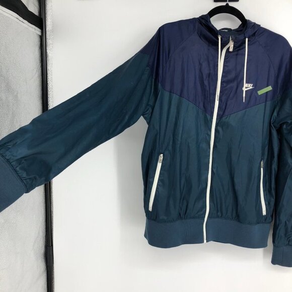 Nike Men's teal The Windrunner lightweight jacket in Squadron Blue / Sail size L - Picture 9 of 16